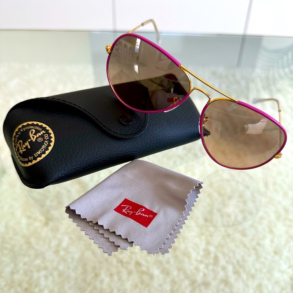 Pink Rimmed Women’s Ray Ban Aviator Sunglasses